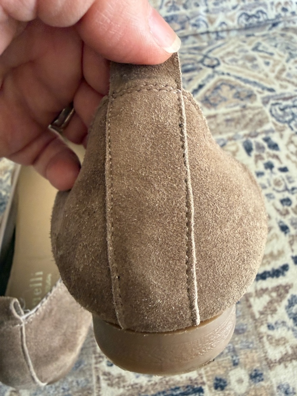 Minelli Taupe Suede Perforated Ballet Flats. EU 40 (US 9/9.5) - Picture 4 of 9